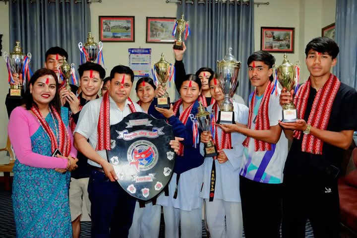 गल्याङ नगरपालिका लाई १३ औ स्याङ्जा जिल्ला स्तरीय राष्ट्रपति रनिङ शिल्ड को उपाधी