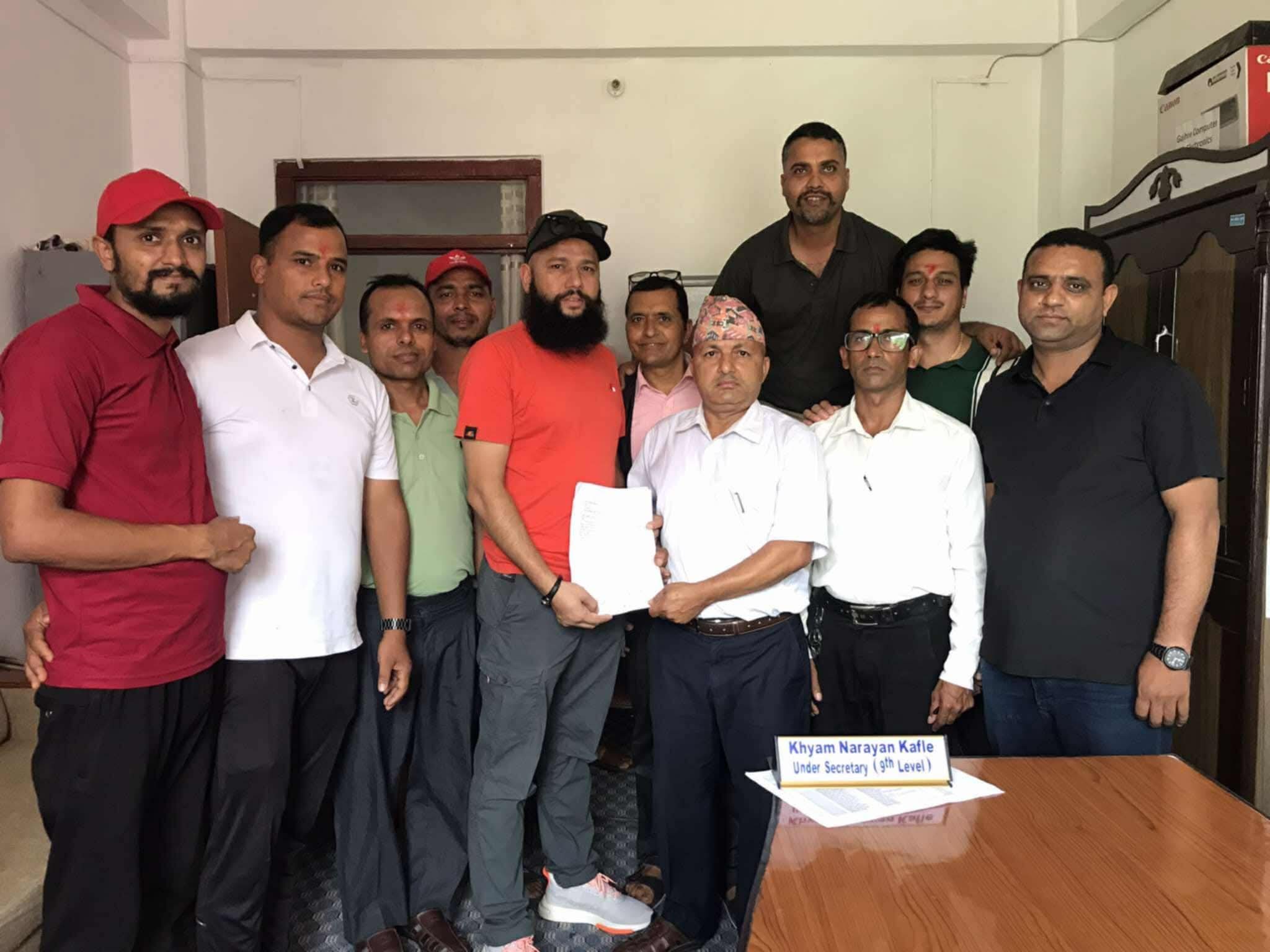 घुमन्ते व्यापारीलाई नियमन गर्न ध्यानाकर्षण संवाददाता