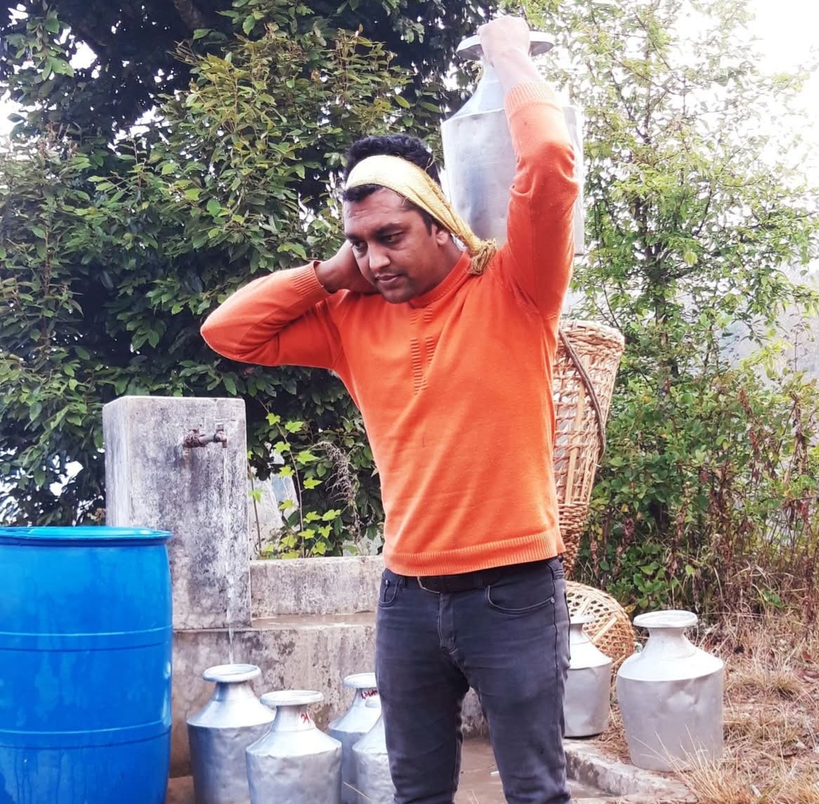 स्याङ्जा २ को पेलाकोटमा खानेपानीको हाहाकार: 'नेता आउँछन्, आश्वासन दिन्छन्, तर गाग्री भरिँदैन