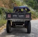 गैरकानुनी रूपमा नदीजन्य पदार्थ ओसारपसार गर्ने ट्याक्टर प्रहरी नियन्त्रणमा