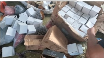 स्याङ्जामा अवैध लाइट बरामद
