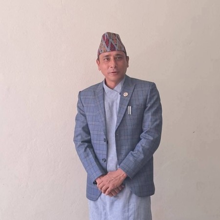सम्पत्ति विवरण सहितको आफ्नो धारणा सार्वजनिक गर्दै आंधीखोला गाउँपालिका अध्यक्ष विश्वनाथ पौडेल ।