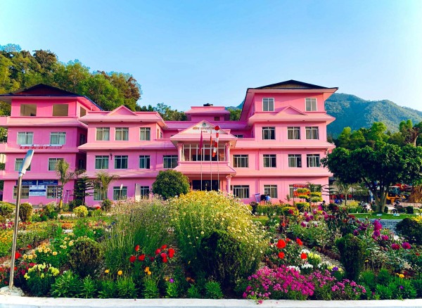 जनगुनासो चुलिँदै: के वालिङ नगरपालिकाका पशु चिकित्सकहरू जिम्मेवार छन्? किसानलाई 'कृषक' भन्ने वातावरण कहिले?