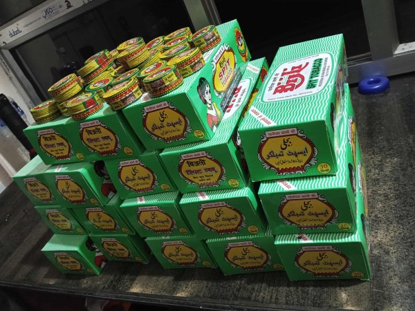 अवैध खैनीसहित ट्रक नियन्त्रणमा